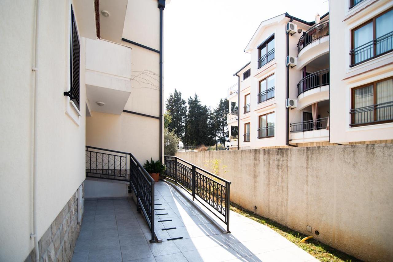 Boka Apartment Baosic Exterior photo